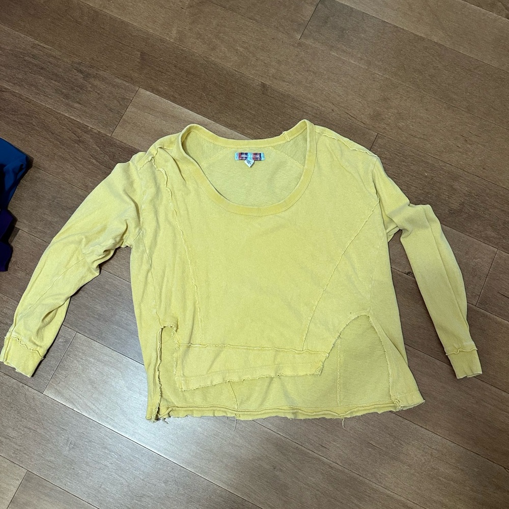 Urban Outfitters cropped in front yellow long sleeve